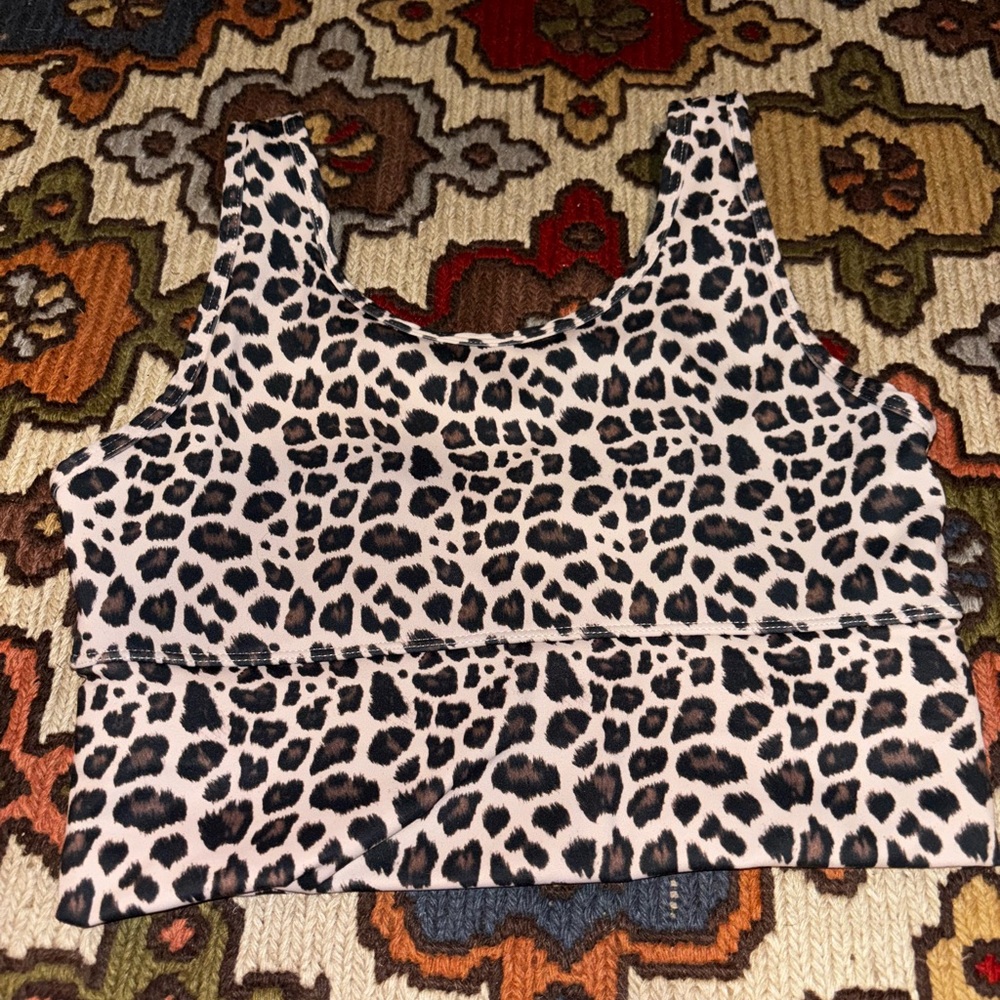 Chic Leopard Print Tank Top
